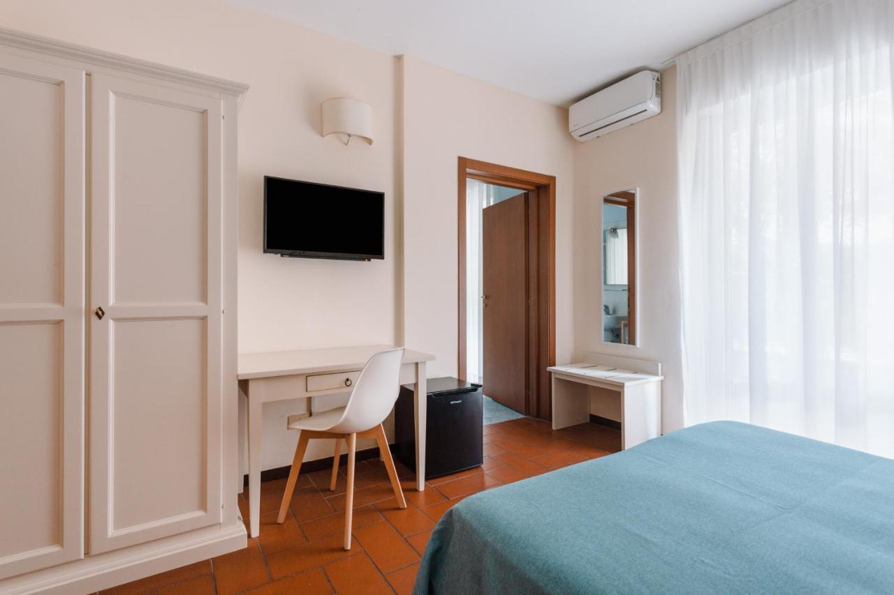 Hotel Milton Marina di Pietrasanta Exterior foto